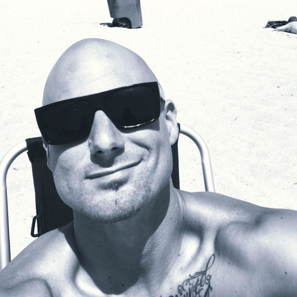 Meet your Posher, Damon